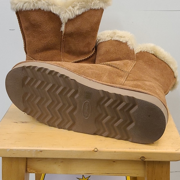New! Style & Co Tan bootie with fur linning - Picture 3 of 4